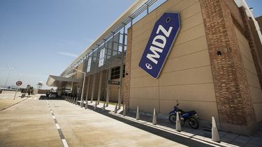 El Gobierno nacional llamó a licitación para ampliar el aeropuerto de la provincia de Mendoza. El Gobierno nacional llamó a licitación para ampliar el aeropuerto de la provincia de Mendoza.