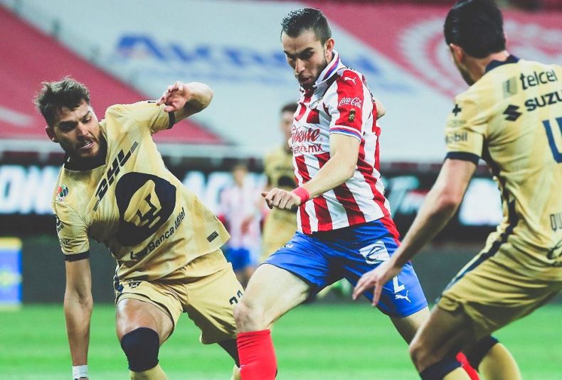 Nico Freire vs Chivas 8ª Fecha Clausura