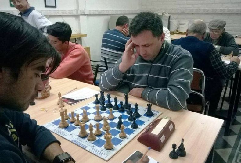 17 Se jugó la 1ra. ronda del Campeonato Apertura de Ajedrez sureño. Lunes 20 03 17
