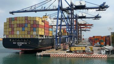 Facilitan llegada de bienes de capital y estiran plazos para financiar exportaciones