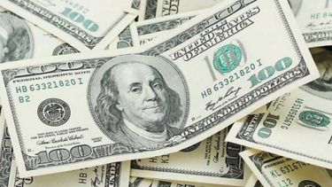 El dólar operó estable pero en la semana acumuló una suba de 22 centavos