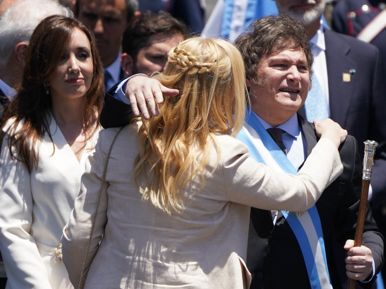 Javier Milei, la interna con Victoria Villarruel con millones y la SIDE de fondo.