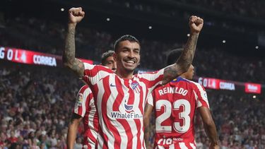 Ángel Correa y Rodrigo De Paul fueron titulares.