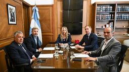 La foto política que unió a los exJuntos por el Cambio y La Libertad Avanza.