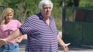 Tras la polémica, Alberto Samid regresó al país en un avión sanitario desde Uruguay Tras la polémica, Alberto Samid regresó al país en un avión sanitario desde Uruguay