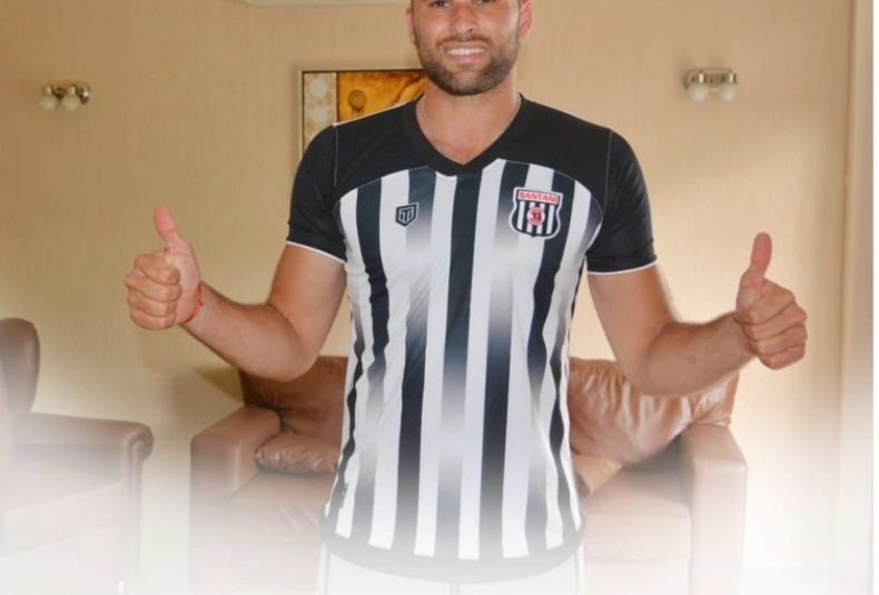 22 Matías Dragui nuevo refuerzo del Deportivo Santaní del fútbol paraguayo.