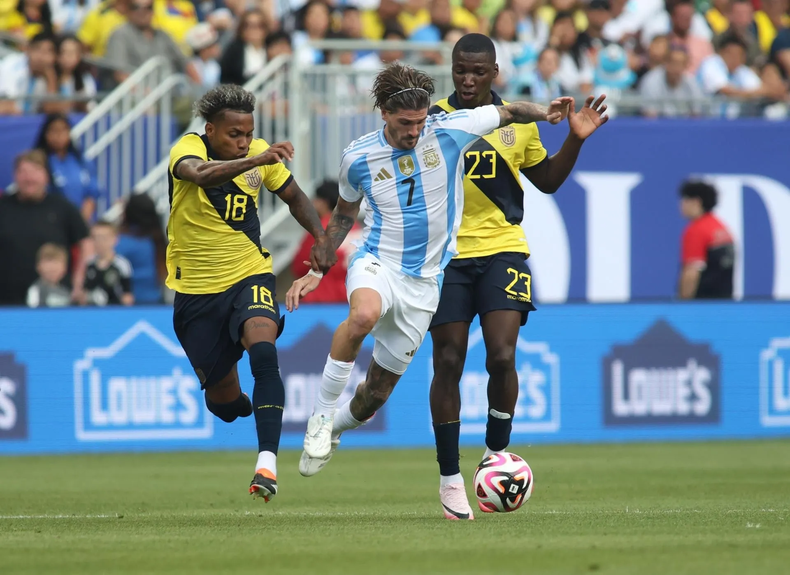 La Selección de fútbol de Argentina viaja a suelo ecuatoriano.