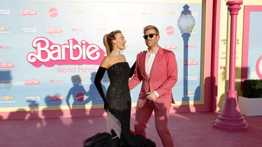 barbie: todos los looks del estreno en california