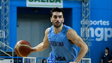 Facundo Campazzo listo para la acción.