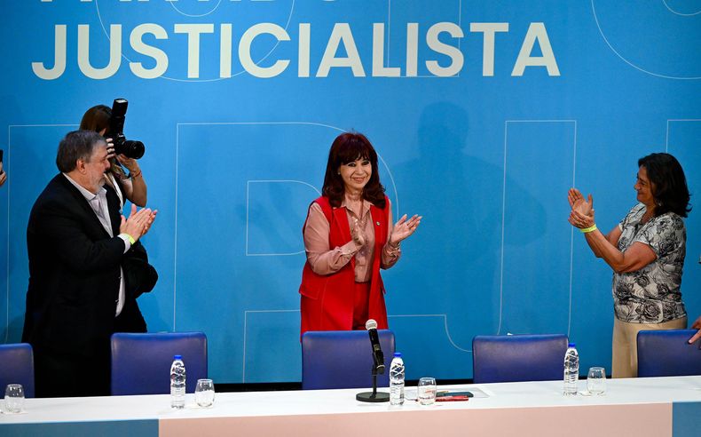 Cristina Fernández encabeza una reunión del PJ nacional tras el lanzamiento  del espacio de Kicillof