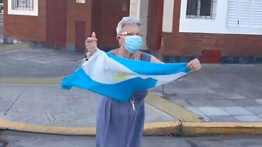 La abuela Cristina Mariscotti se volvió viral durante los festejos del Mundial Qatar 2022. La abuela Cristina Mariscotti se volvió viral durante los festejos del Mundial Qatar 2022.