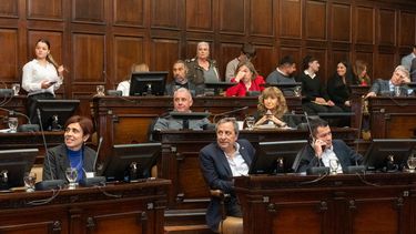 Todo listo para tratar la enmienda constitucional el miércoles en la Legislatura. Todo listo para tratar la enmienda constitucional el miércoles en la Legislatura.