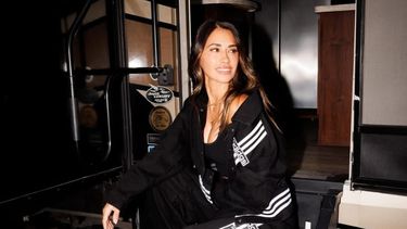 Antonella Roccuzzo sacó a relucir con todo su experiencia en el modelaje por Instagram