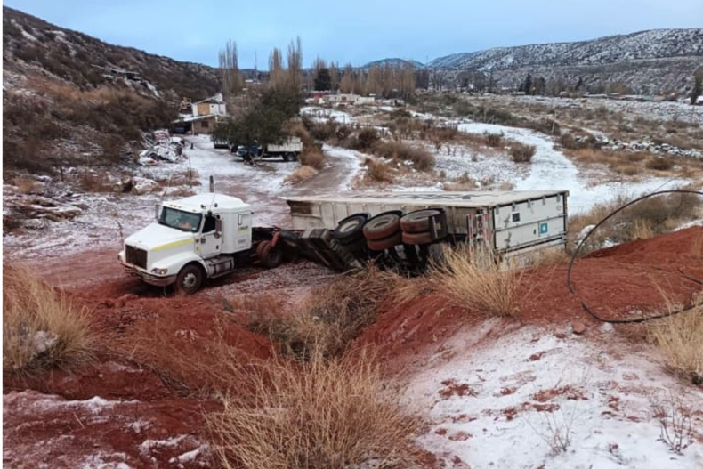 Las bajas temperaturas y la formación de hielo volvieron a generar complicaciones en Alta Montaña.