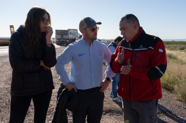 Jer&oacute;nimo Shantal (centro) encabez&oacute; el operativo en Campo Cacheuta.