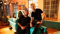 Escuchá lo nuevo de Luck Ra y Ulises Bueno.