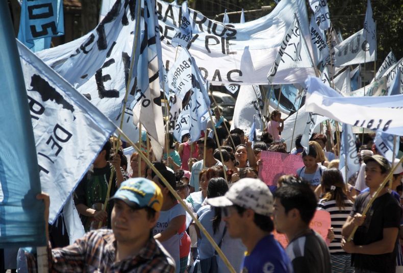 Reclamo barrios de pie