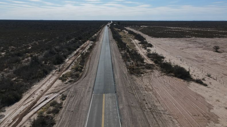 Se demolieron y construyeron dos puentes.