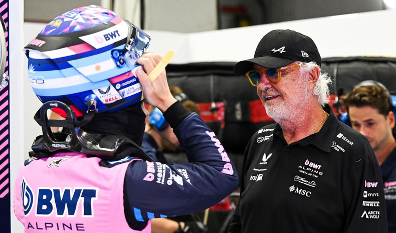 Flavio Briatore comanda al Alpine Team.