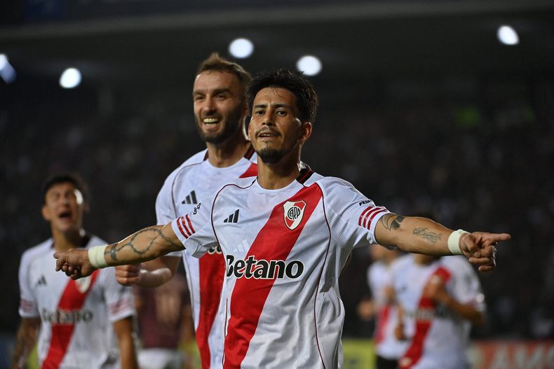 Maxi Meza abrió el marcador en Venezuela.
