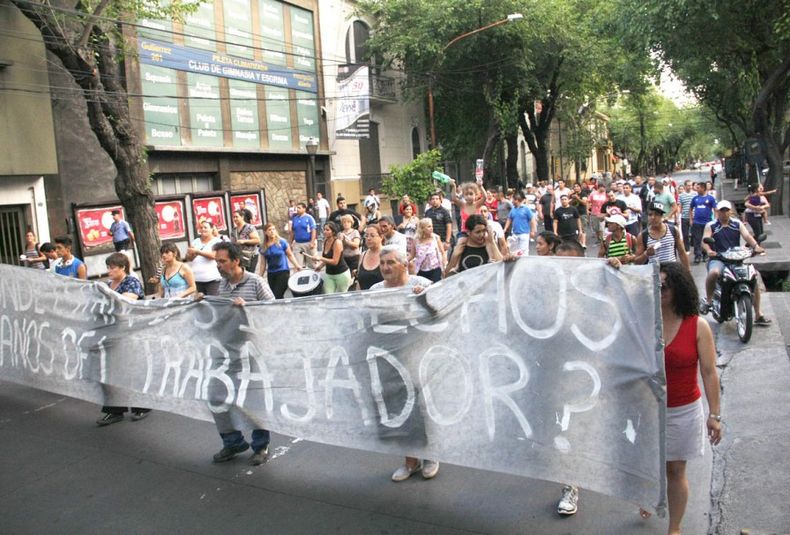 Manifestación familia policial
