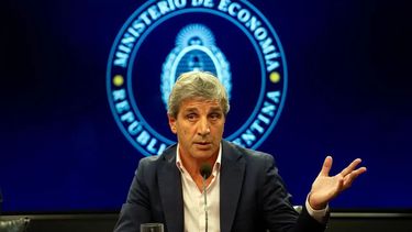 Desafío en el inicio de 2026: qué dijo Luis Caputo sobre el pago de la deuda por US$4.000 millones