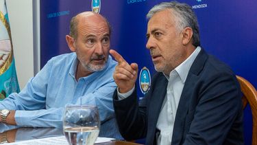 El ministro de Producción, Rodolfo Vargas Arizu, y el gobernador Alfredo Cornejo, frente al mismo panorama de desfinanciamiento que en 2024.