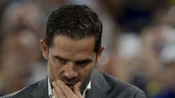 Gago no puede imponer su fútbol.