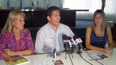 Sitio Andino | Bromatólogo Raúl Robledo, Jefe de Inspección General del Municipio; Profesora Graciela Sierra, Directora de Educación y Licenciada en Nutrición Johana Tolú.