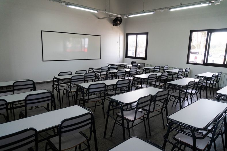 Por viento Zonda, una localidad de Las Heras suspende las clases presenciales.