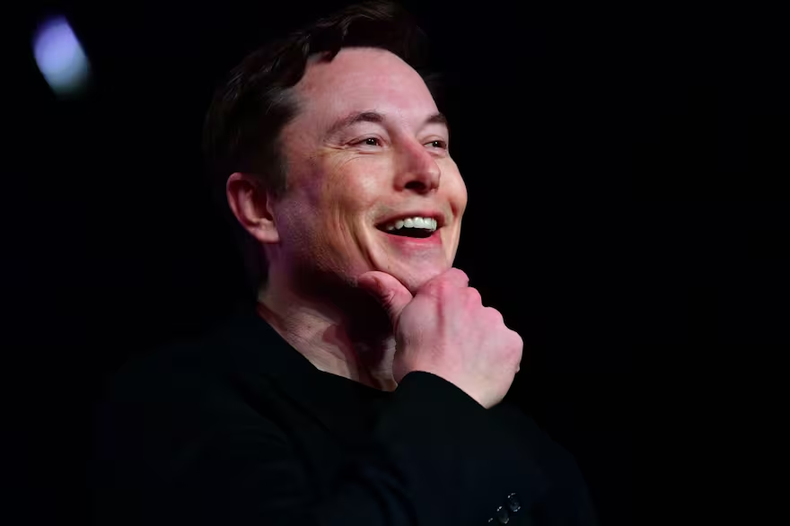 Elon Musk anunció la creación de un chip cerebral para restaurar la visión
