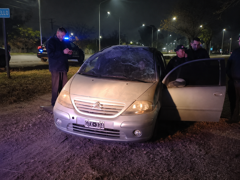 El auto que manejaba la víctima al momento del accidente vial.&nbsp;