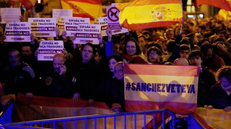 Cuarta noche de protestas en España.&nbsp;