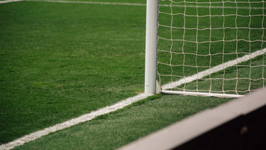 Los Héroes en la Sombra: El Motor Invisible del Fútbol Moderno