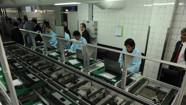 Alerta: la actividad industrial cayó 8,1% en febrero