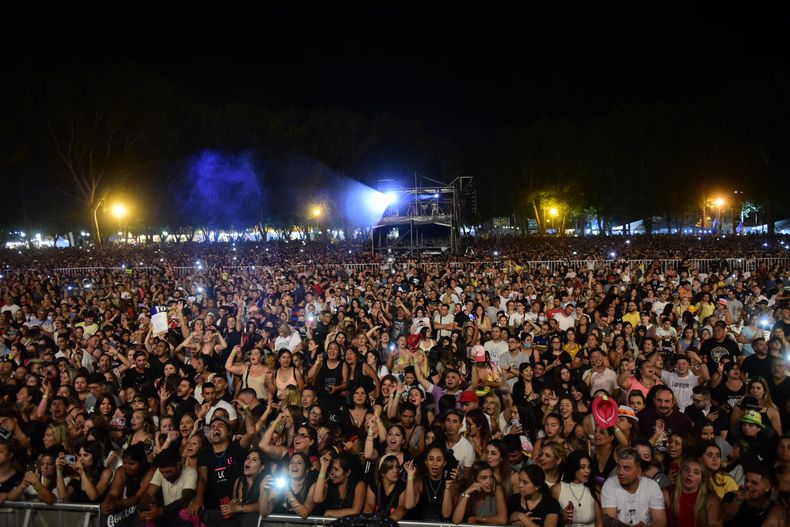 Por falta de fondos, este año no se hará Rivadavia Canta al País