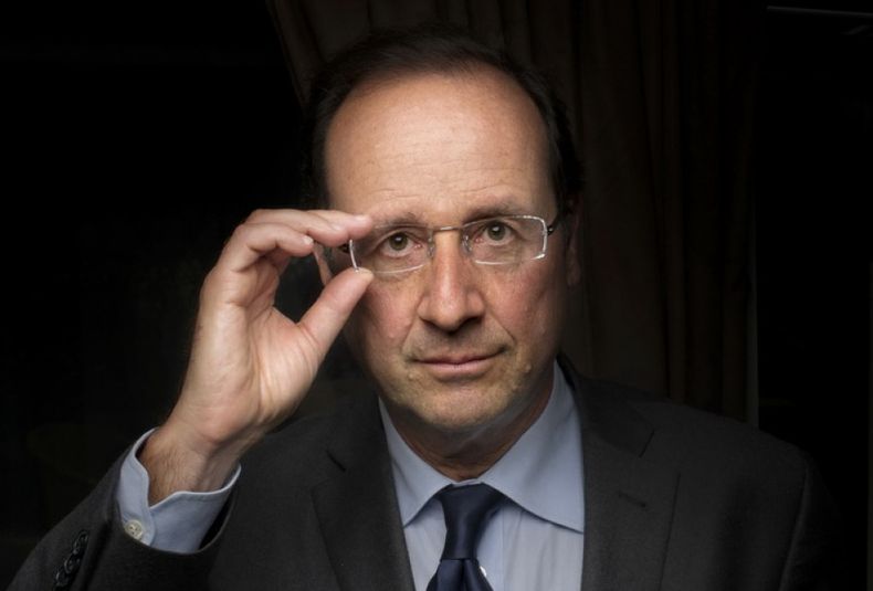 Hollande ya se prueba el traje de presidente.