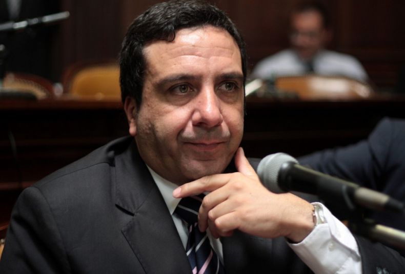 Gustavo Cairo juramento senadores