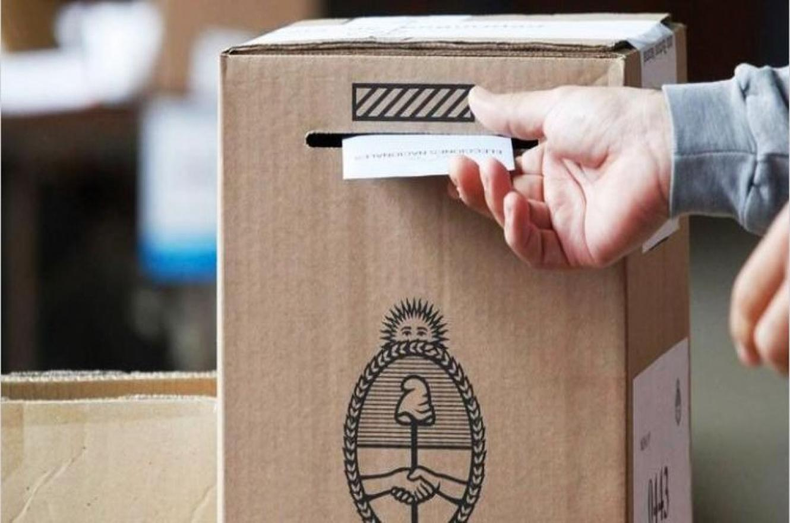 Lleg&oacute; el d&iacute;a. Despu&eacute;s de una campa&ntilde;a que pareci&oacute; interminable, los argentinos comienzan a definir su destino en esta elecciones.