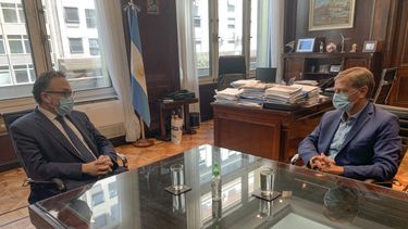 Kulfas vuelve a Mendoza: visita a Suarez, el INV y un nuevo contrato de Impsa, en su agenda