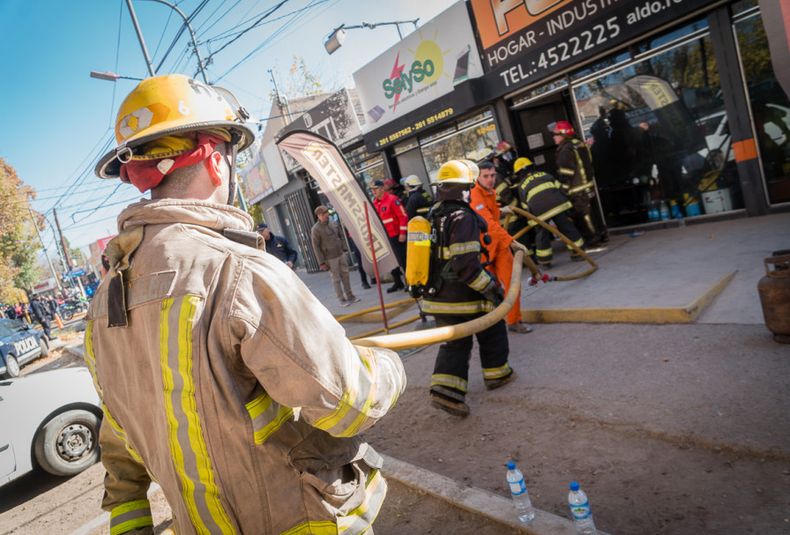Incendio, bomberos, bomberos voluntarios