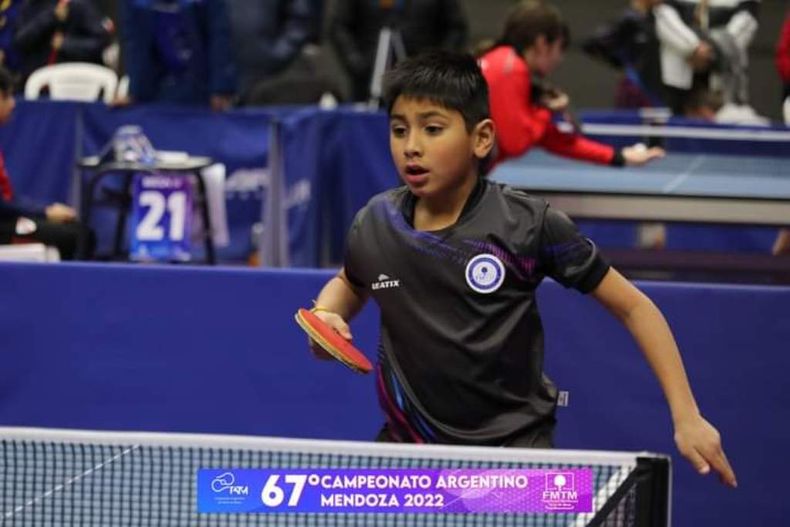 Tenis de Mesa. Medalla de bronce consiguió Gianni Piruzi en la categoría Sub 11.