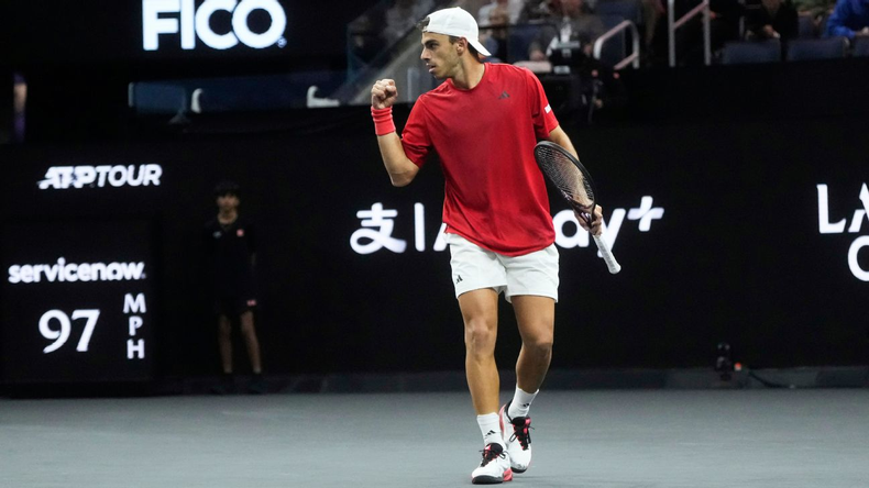 Francisco Cerúndolo celebró un triunfo clave para el Team Resto del Mundo en la Laver Cup. &nbsp;