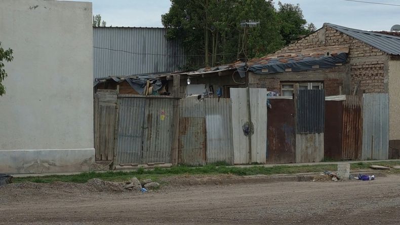 El lugar donde funcionaba una especie de prostíbulo. La justicia investiga oficialmente trata de personas con fines sexuales.