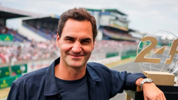 Roger Federer analizó el presente del tenis, la uniformidad de estilos, la necesidad de recuperar la diversidad de superficies y dejó abierta la puerta a un regreso simbólico junto a Rafael Nadal.