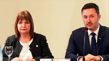 La ministra de Seguridad Patricia Bullrich y su par de Defensa, Luis Petri, llegan a la Ciudad de Rosario para intervenir en la crisis por el narcotráfico.