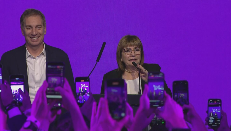 Patricia Bullrich agradeció a los electores y al trabajo del equipo de Javier Milei Patricia Bullrich agradeció a los electores y al trabajo del equipo de Javier Milei