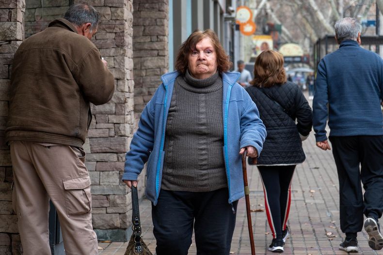 En ocho meses, el gasto en jubilaciones cayó 20,3%