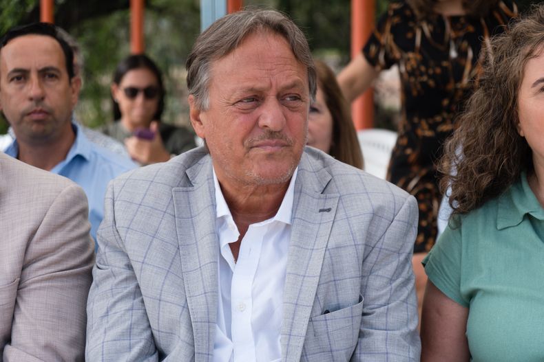 V&iacute;tor Urbani, secretario de Equidad del Ministerio de Salud de Naci&oacute;n, entreg&oacute; las ambulancias para Mendoza