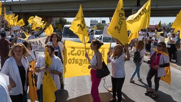 El gremio de profesionales de la Salud no aceptó bajar la propuesta a las bases